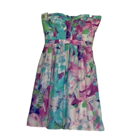 Dresses & Skirts - 𝅺PARKER strapless floral dress